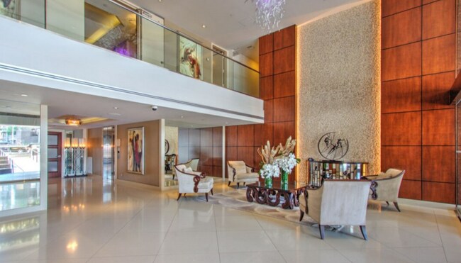 Regency Wilshire lobby - 10551 Wilshire Blvd