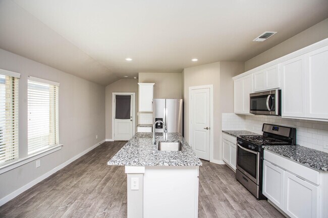 Foto del edificio - 4717 126th St