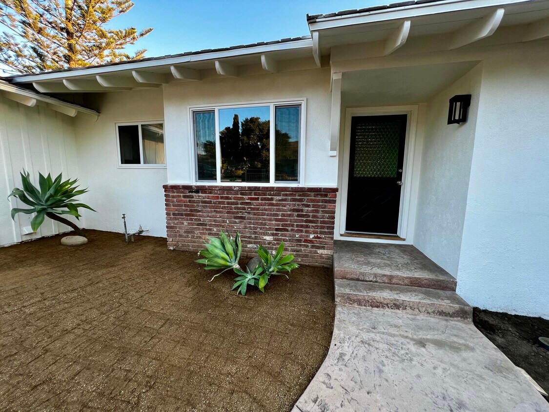 5616 Pembroke St, Ventura, CA 93003 House Rental in Ventura, CA