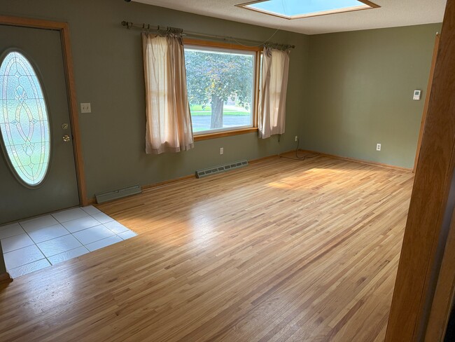 Foto del edificio - 2326 15th Ave NW