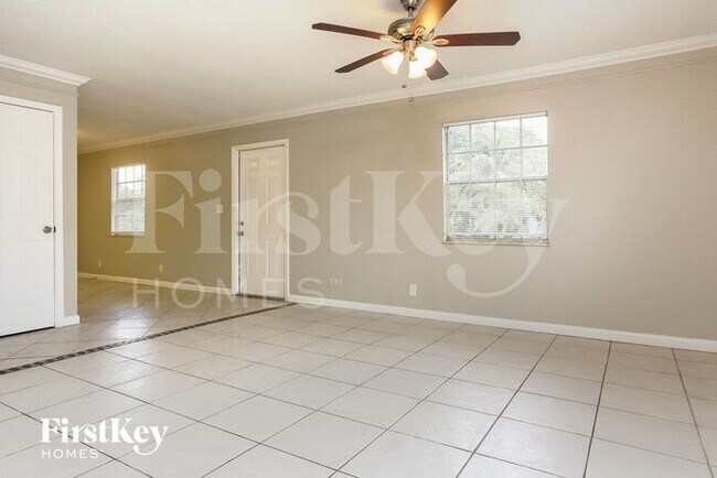 Foto del edificio - 8170 SW 6th Ct