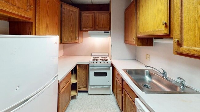 Building Photo - 1052 Baldwin-1052-H