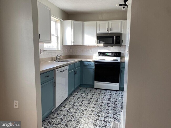 Foto del edificio - 142 Surrey Club Ln