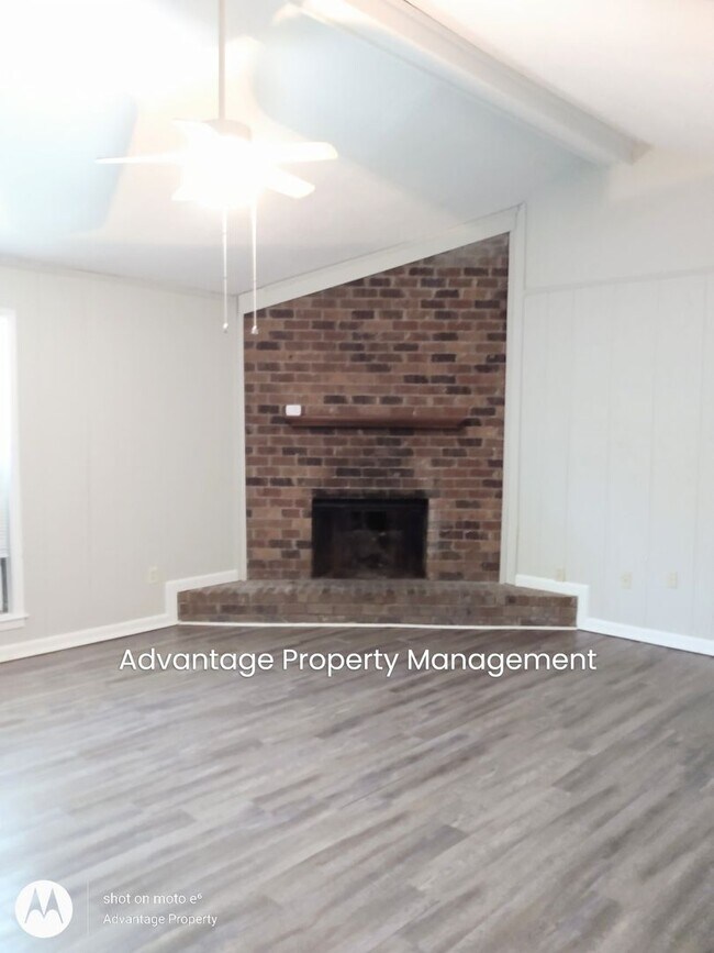 Building Photo - Schedule today to see this Newly Rehabbed ...