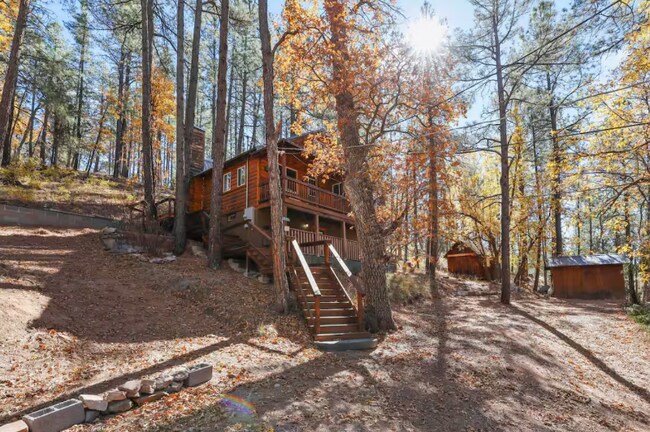 Foto del edificio - 243 S Jay Bird Ln