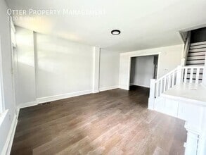 Building Photo - 1310 N 60th St