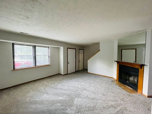 Building Photo - 277 Cross Wind Dr.