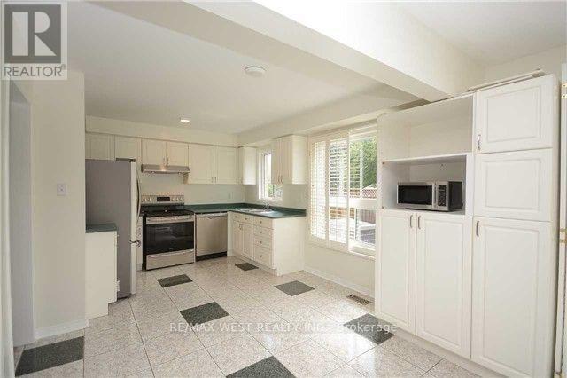 Building Photo - 5758 Greensboro Dr