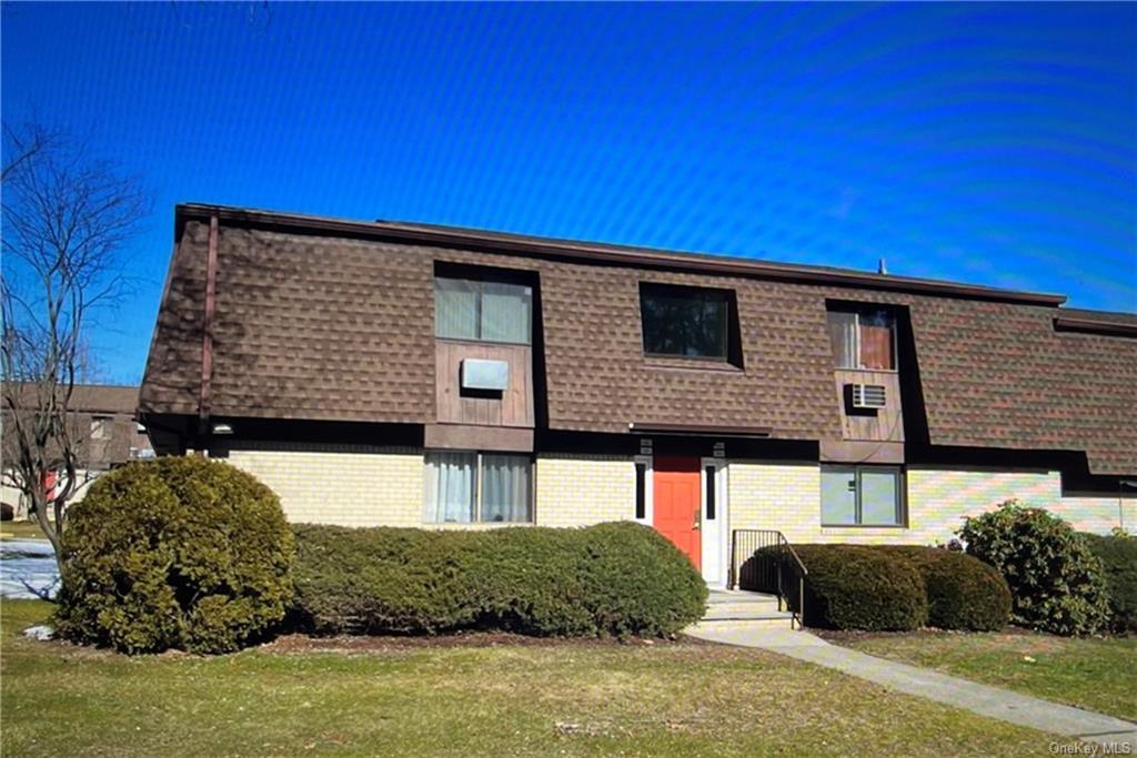 Primary Photo - 1012 Cherry Hill Dr