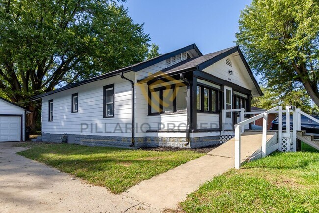 Building Photo - Charming & Updated 3 Bed-1 Bath Anderson B...