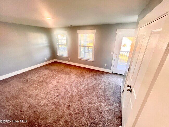 Building Photo - 111 Ballantine Grv Ln