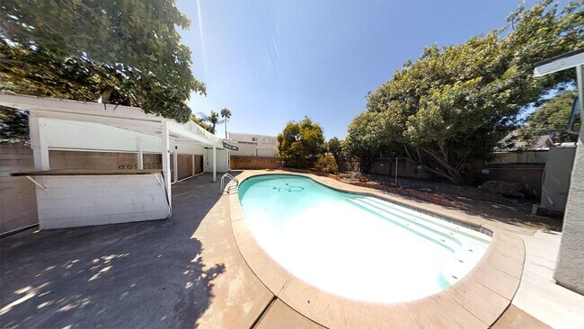 Foto del edificio - 4840 Art St