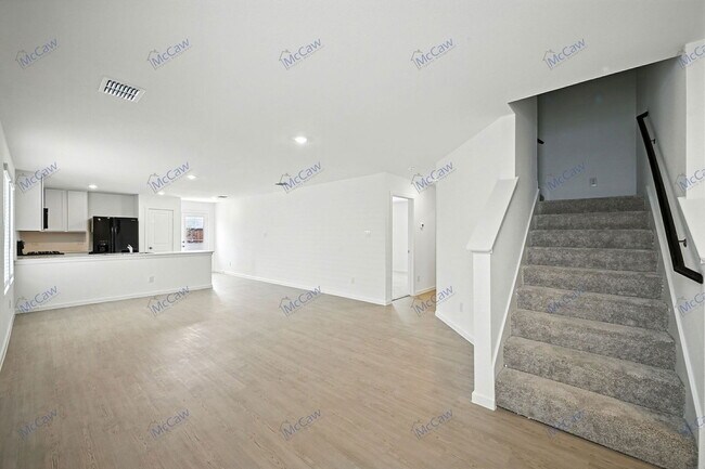 Building Photo - 205 Ashbrook St