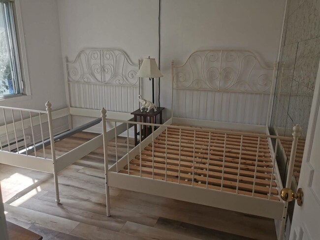 Building Photo - 6005 Rue Angèle
