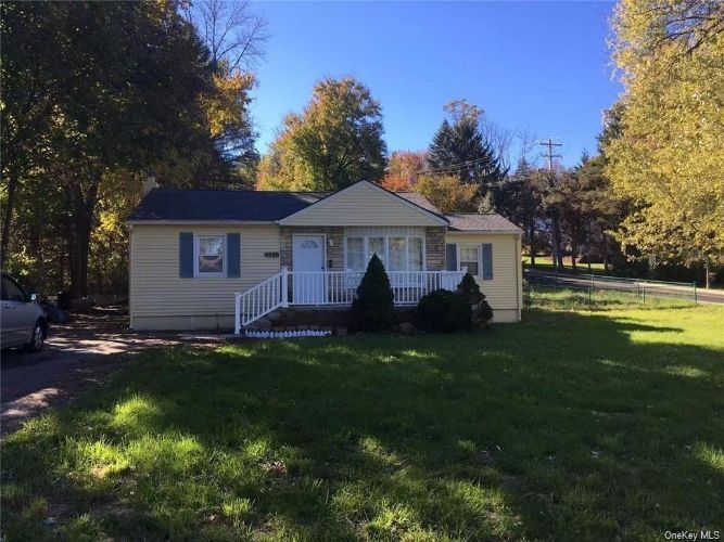 323 Orchard Dr, Monroe, NY 10950 House Rental in Monroe, NY