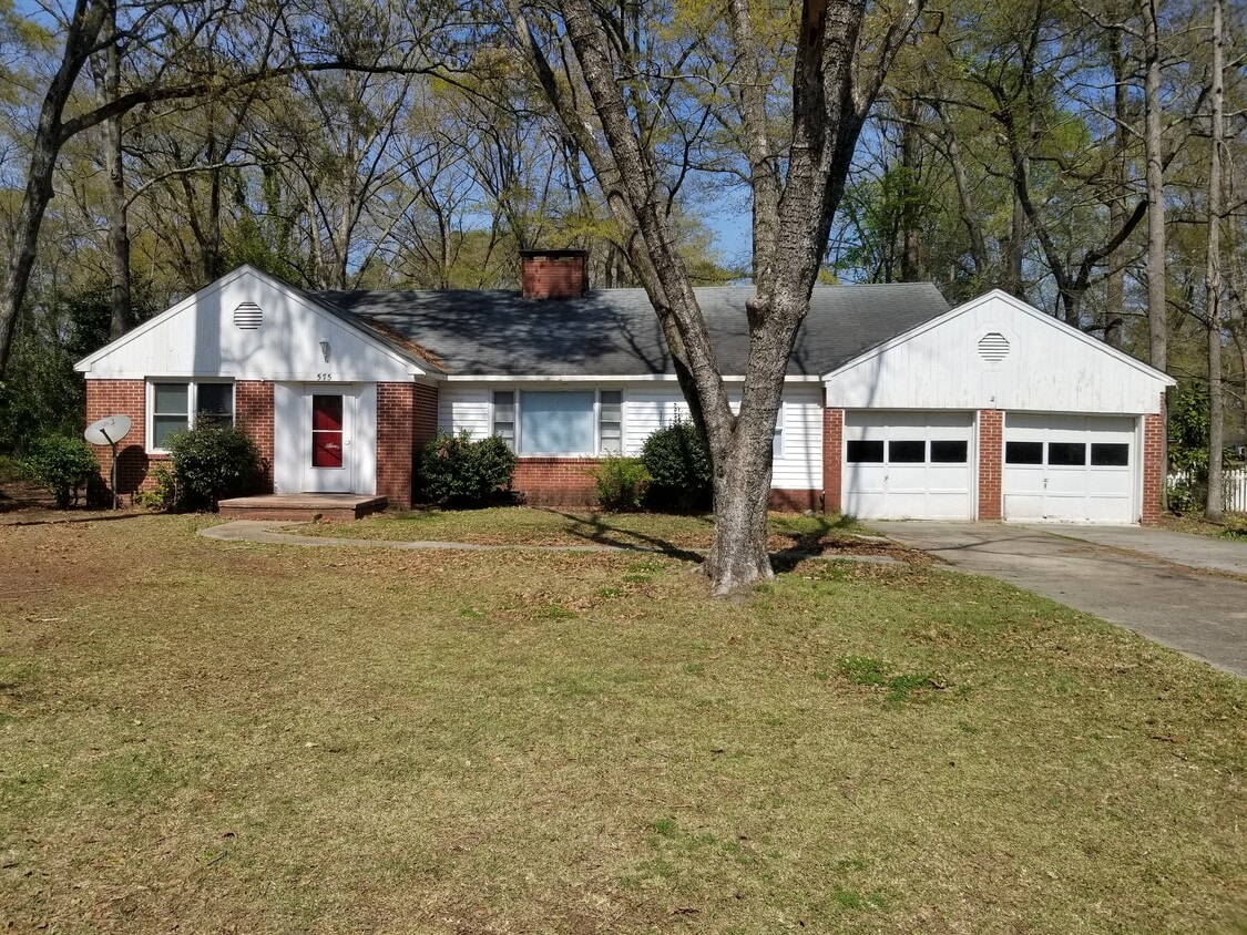 575 Charles St, Grifton, NC 28530 House for Rent in Grifton, NC