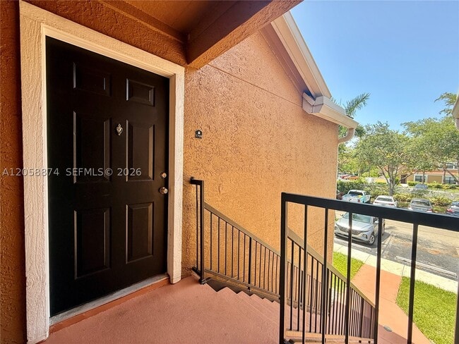 Building Photo - 15570 SW 105th Ln