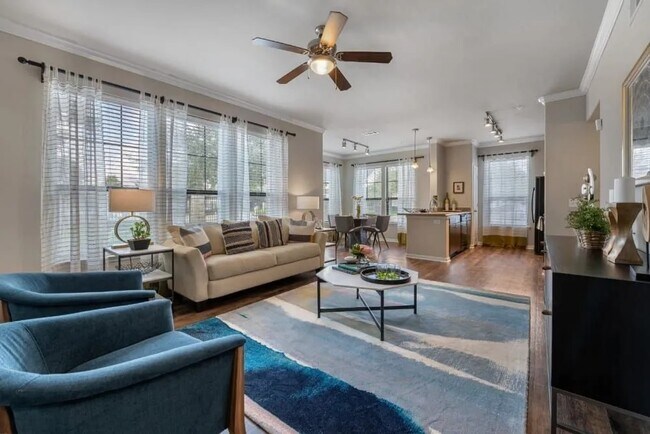 Foto del edificio - Elevated Comfort with Move-In Savings!