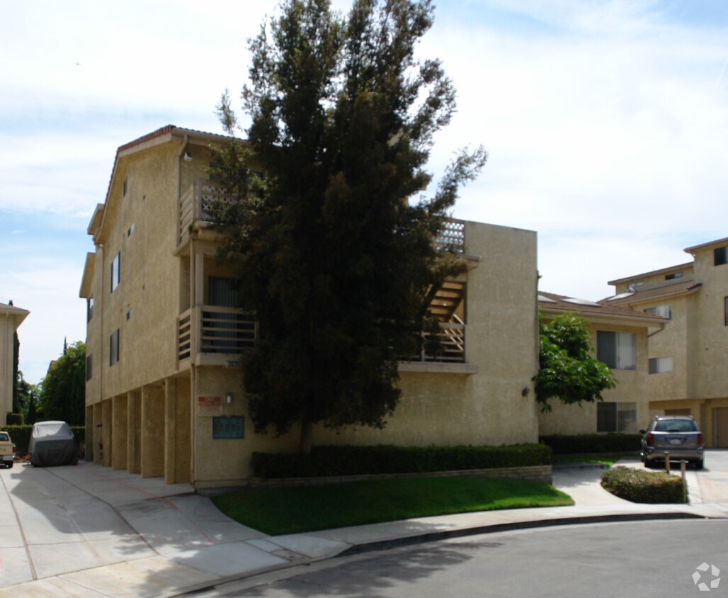 Building Photo - 16792 Moody Cir