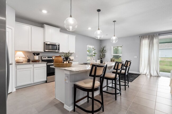 Building Photo - Immaculate 4-Bedroom, 2.5-Bath Home