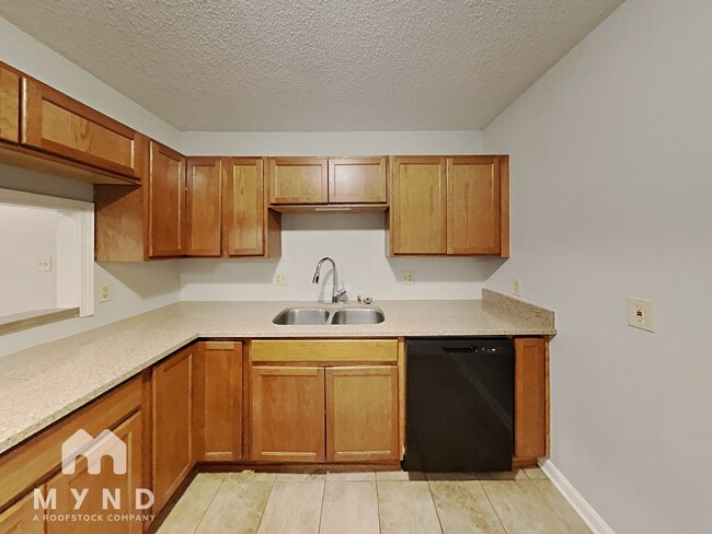 Building Photo - 1824 Whitehead Dr