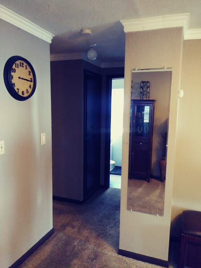 Foto del edificio - 729 W 2nd St