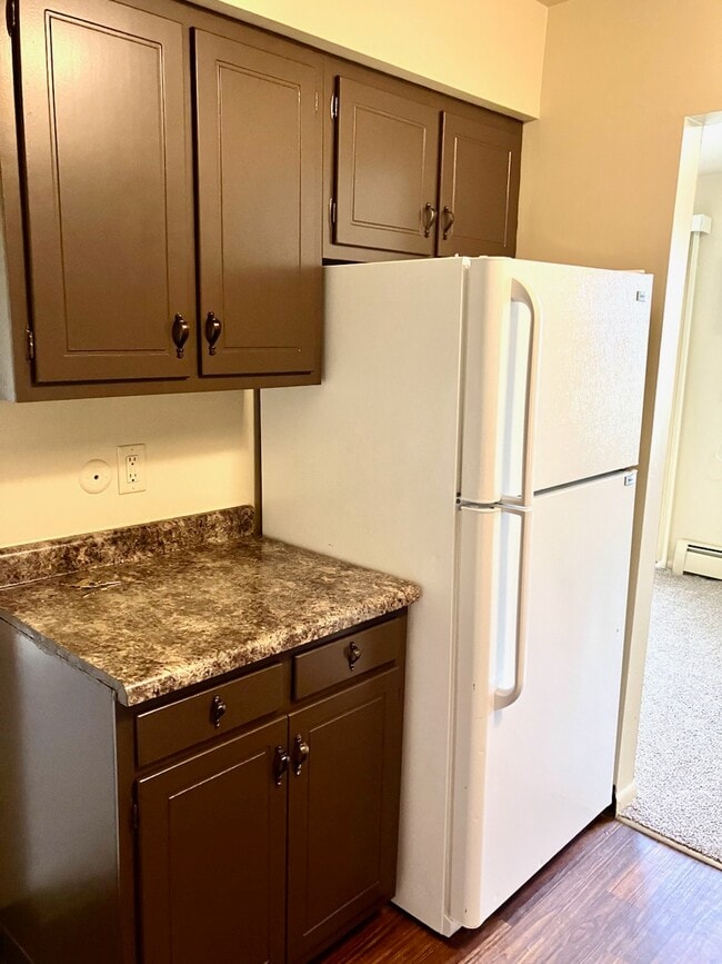 Kitchen View 3 - 2910 Gardentown Dr SW