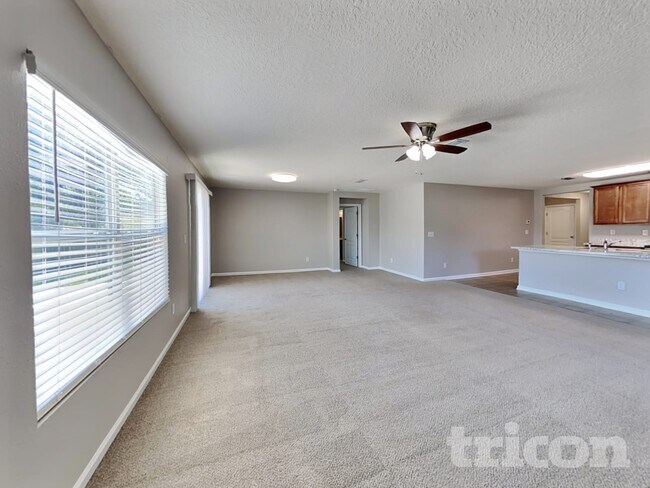 Building Photo - 3720 Summit Oaks Dr