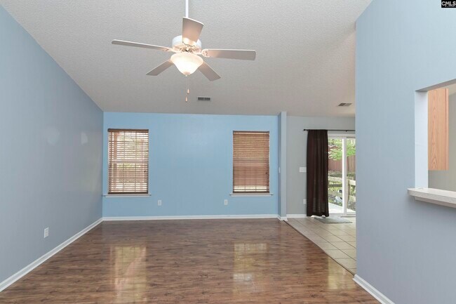 Foto del edificio - 224 Star Hill Ln