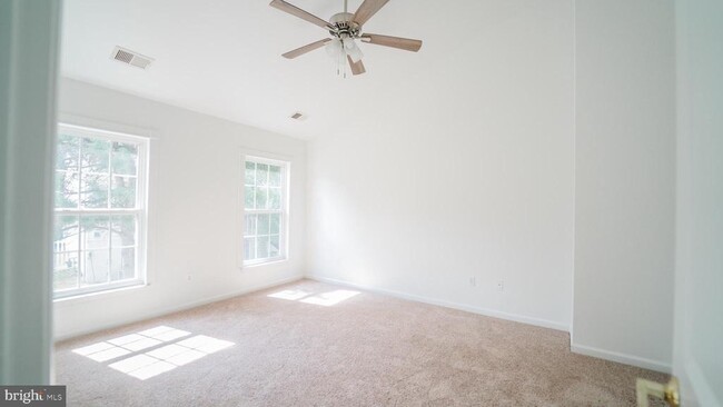 Building Photo - 16919 Gentle Wood Ln