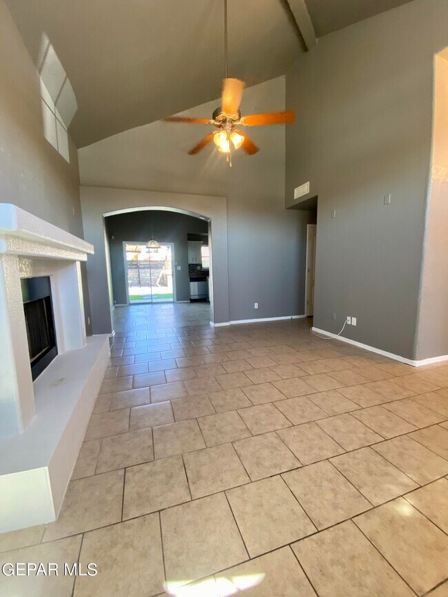 Building Photo - 11909 Mesquite Bush Dr