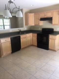 Building Photo - COMING SOON: Charming Newer Construction 3...