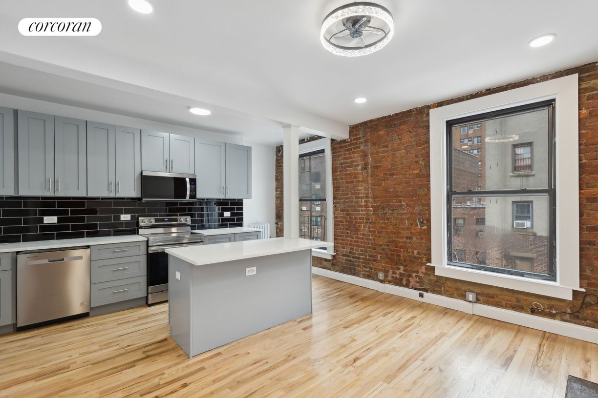 Foto principal - 112 E 123rd St