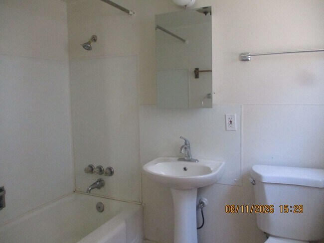 Foto del edificio - 212 N C St
