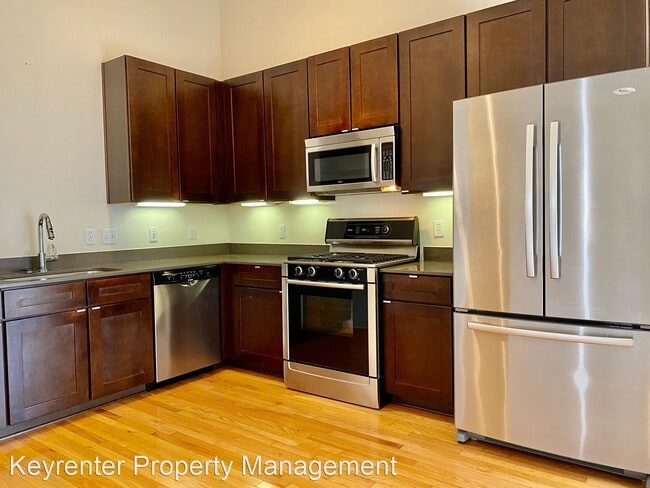 Building Photo - 1 br, 1 bath House - 6000 S. Congress Ave ...