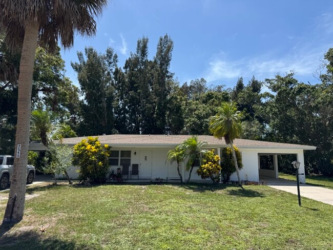 Building Photo - 2555 Granada Ave