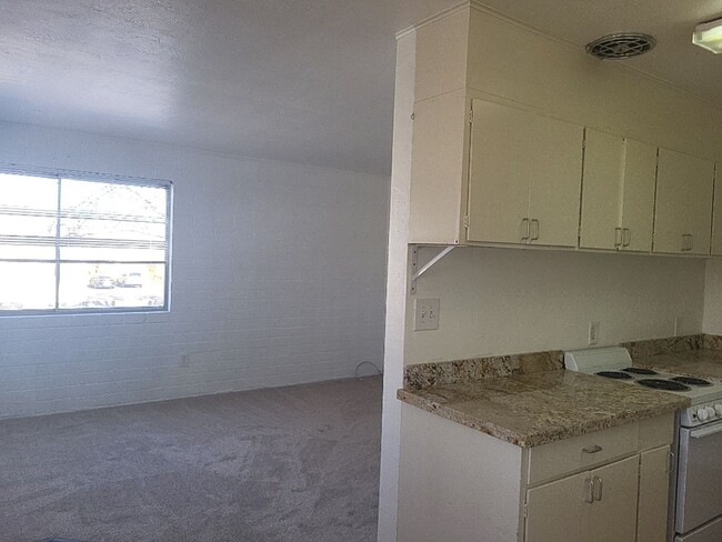 Foto del edificio - Affordable Midtown Reno Apartment Complex