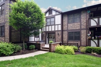 Building Photo - 21F Heritage Dr