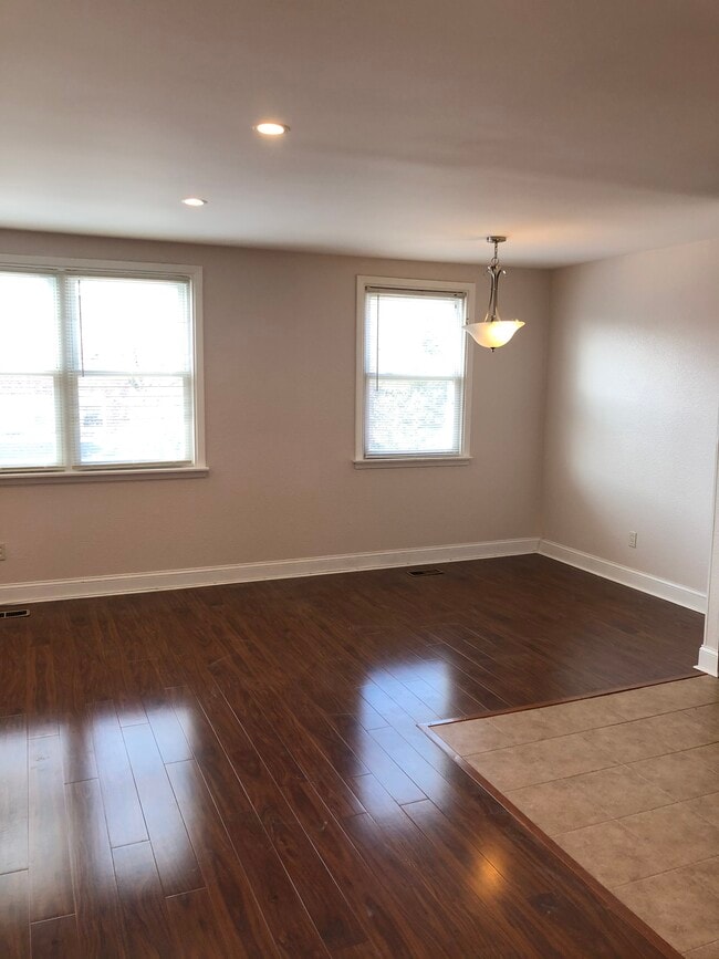 Building Photo - 203 Alnus St