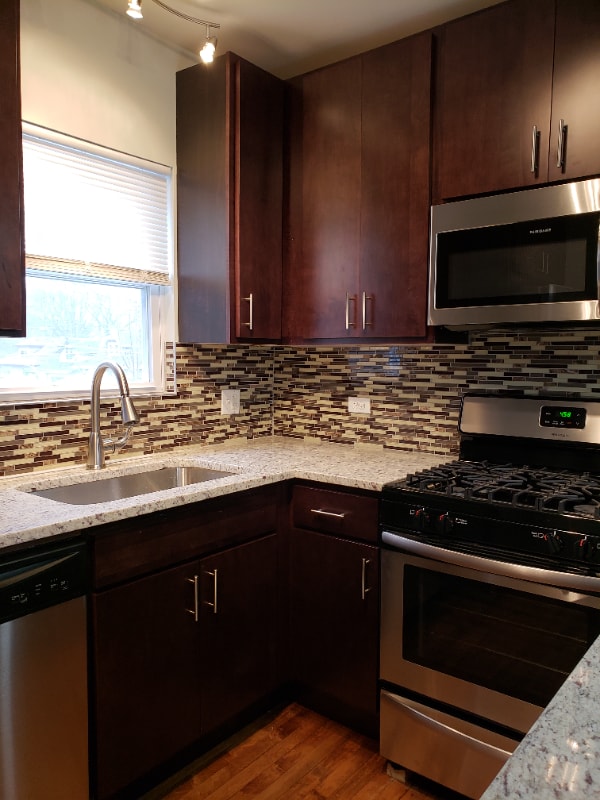 Photo - 2505 W Granville Ave Apartment