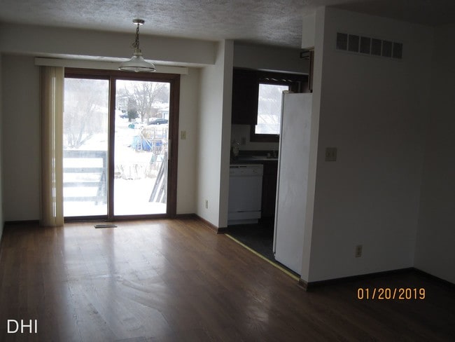 Building Photo - 3 br, 1 bath House - 2007 Sw. 16