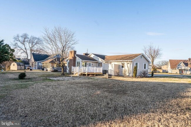 Building Photo - 521 Harbor Rd