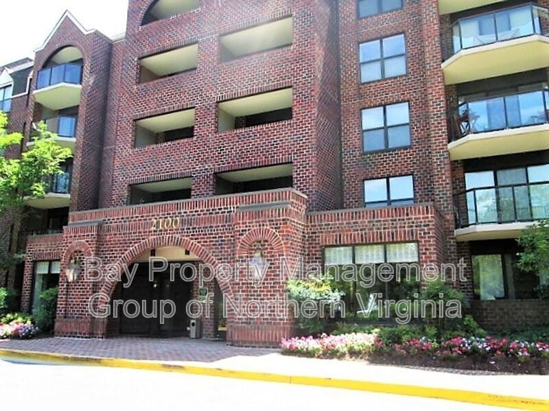 Primary Photo - 2100 Lee Hwy
