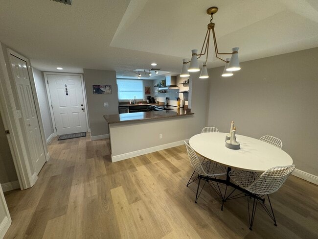 Building Photo - 730 Killarney Bay Ct