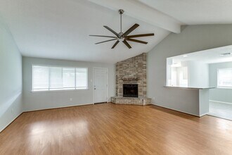 Building Photo - 7218 Ridgeberry Dr