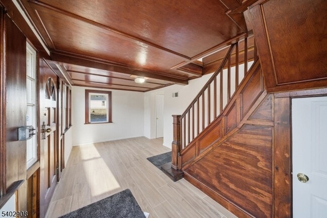 Foto del edificio - 75 Lakeview Terrace