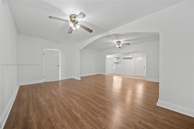 Building Photo - 1744 SW 17th St