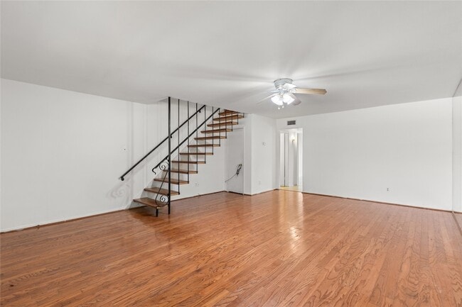 Building Photo - 8238 Fondren Rd