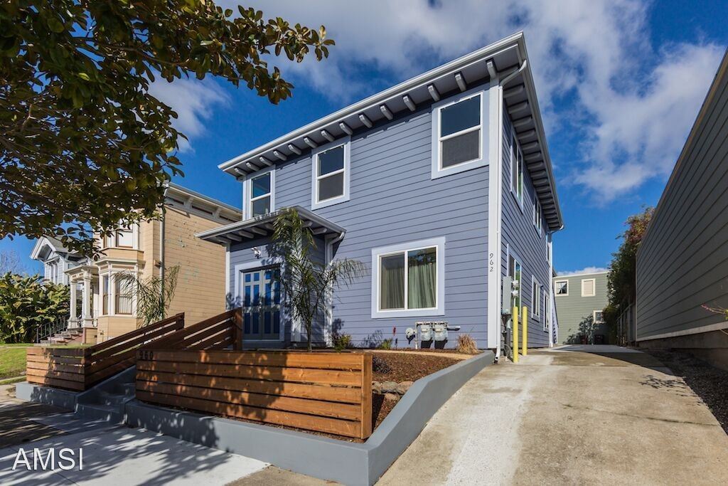Primary Photo - 4 br, 3 bath House - 962 16th Street