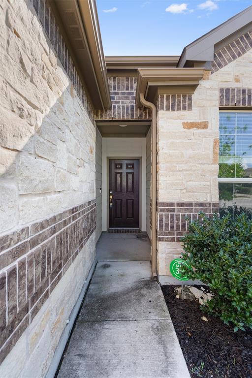 Building Photo - 209 Methodius Dr